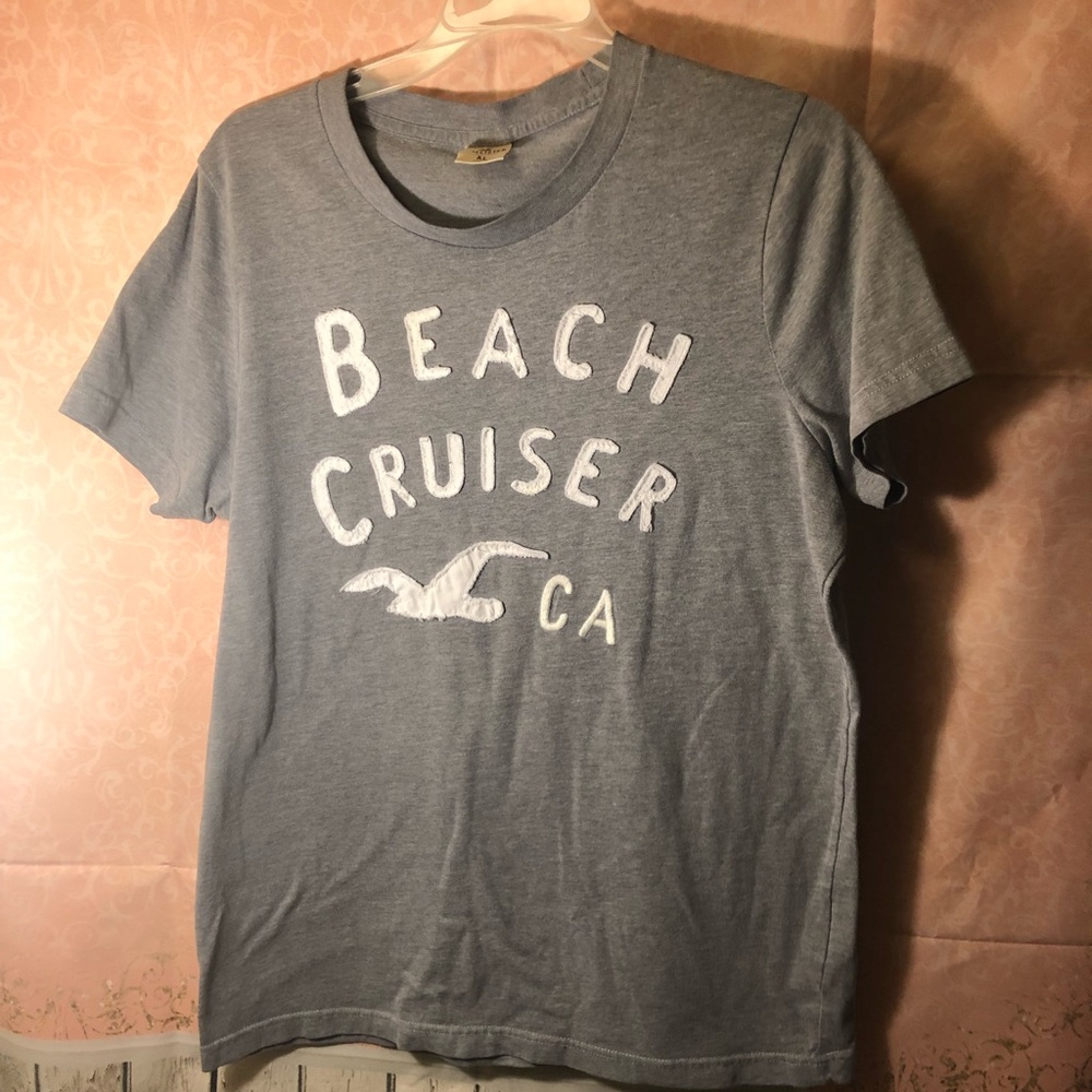 Hollister t shirt